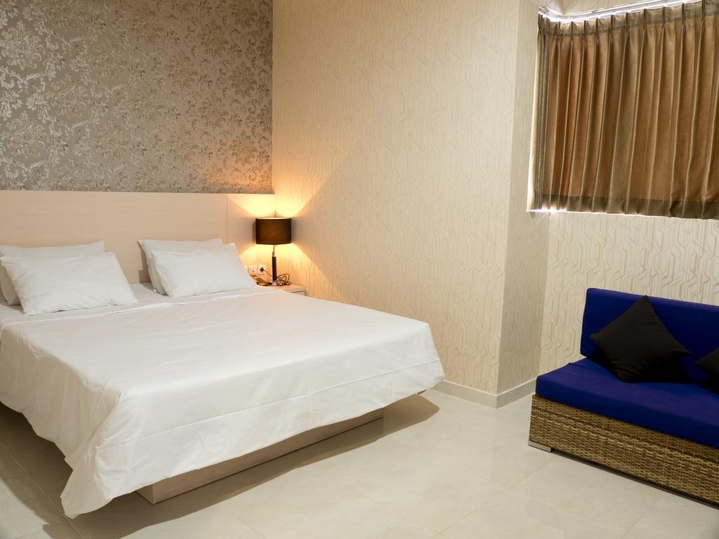 Swk 95 Hotel Surabaya Exterior photo
