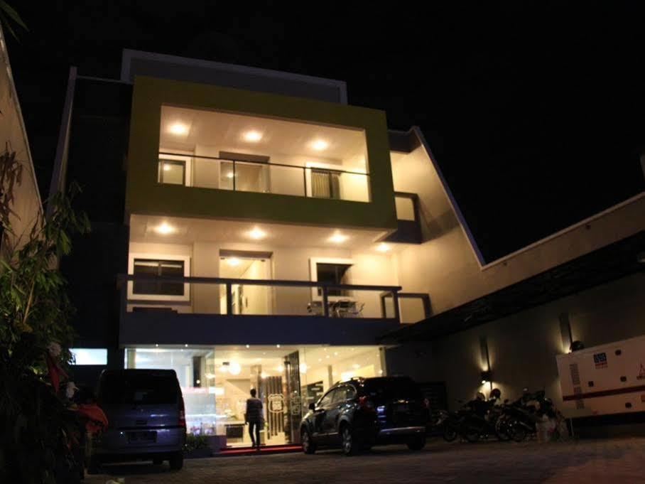 Swk 95 Hotel Surabaya Exterior photo